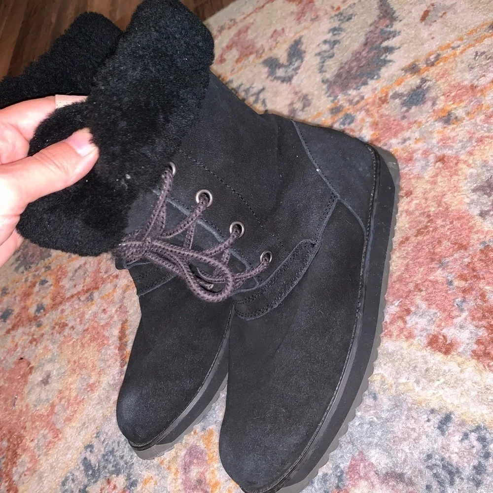 EMU Australia Black Suede Faux Fur Trim Lace Up Waterproof Winter Boots Size 6